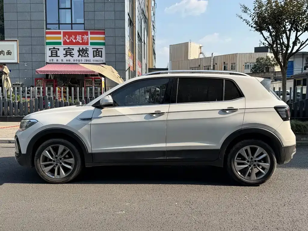 Volkswagen T-Cross — фото 9