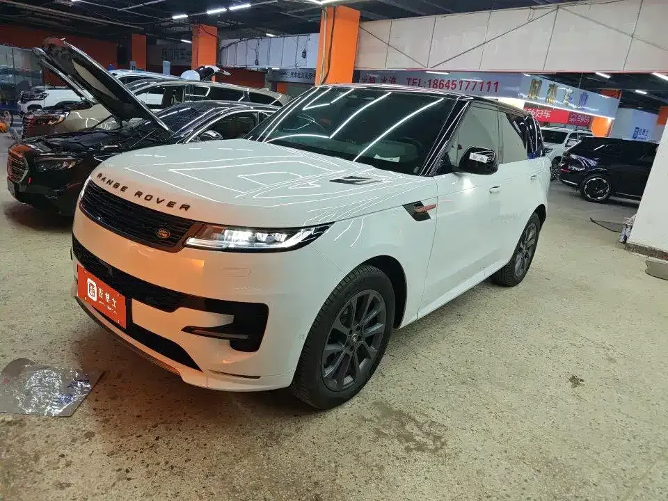 Land Rover Sport — фото 1