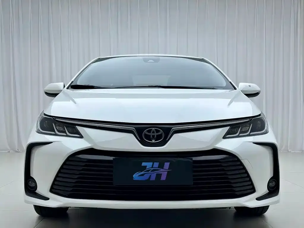 Toyota Corolla — фото 8