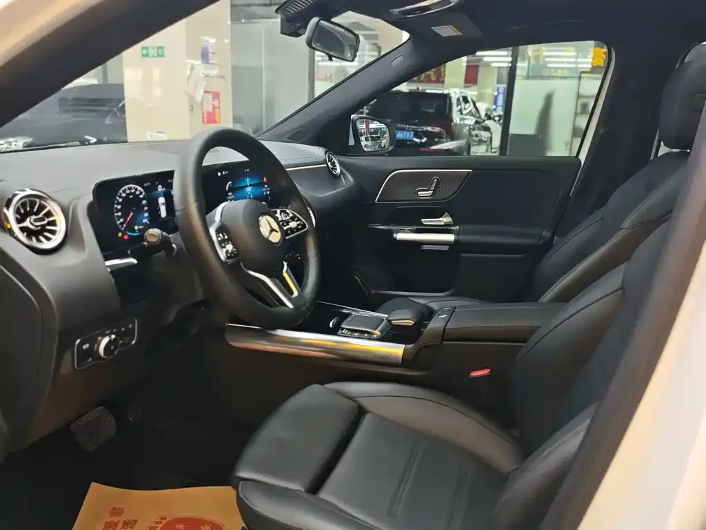 Mercedes-Benz GLA — фото 8