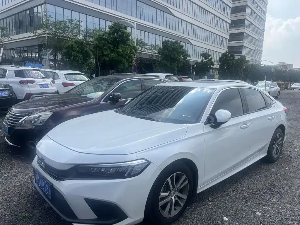 Honda Civic — фото 1