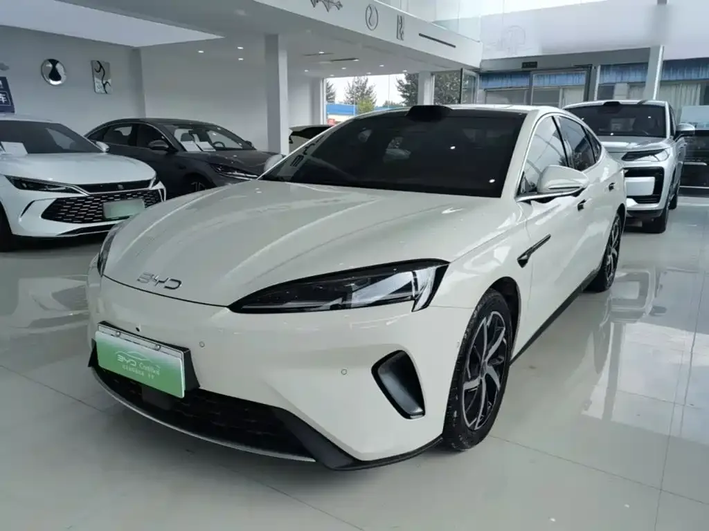 BYD Seal 07 DM-i — фото 1