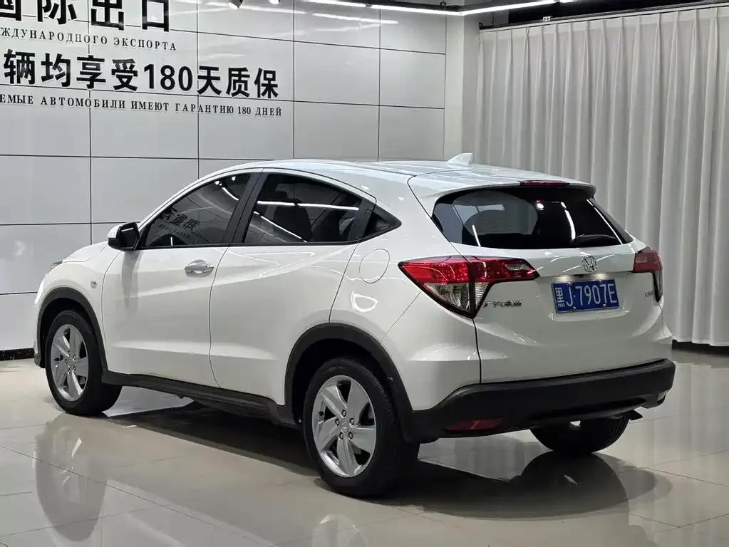 Honda Vezel — фото 8