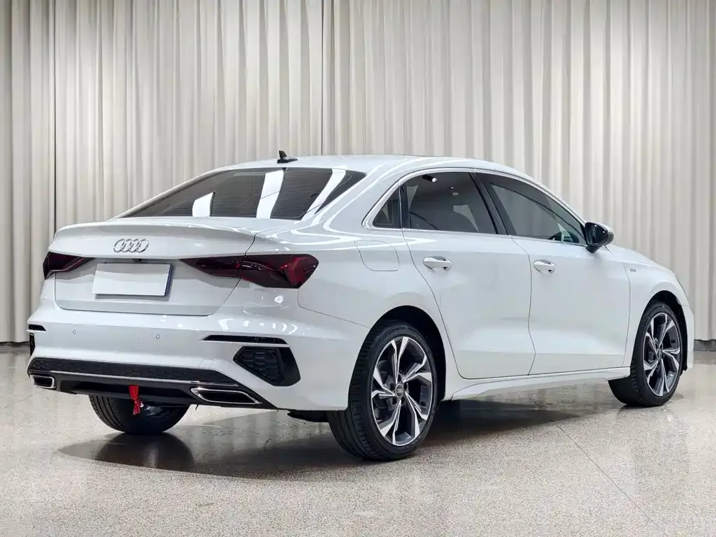 Audi A3 — фото 10