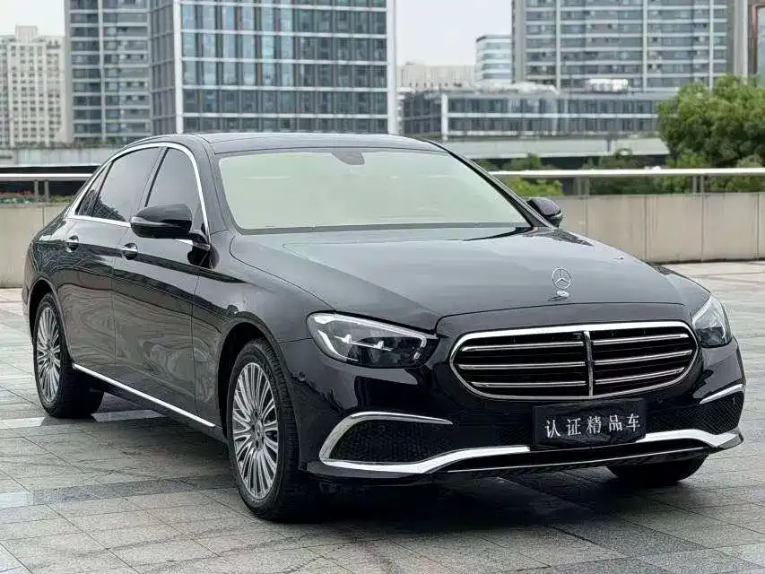 Mercedes-Benz E-Class — фото 7