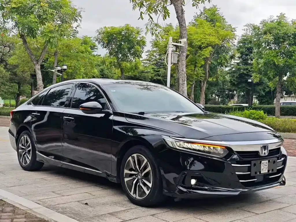 Honda Accord — фото 7