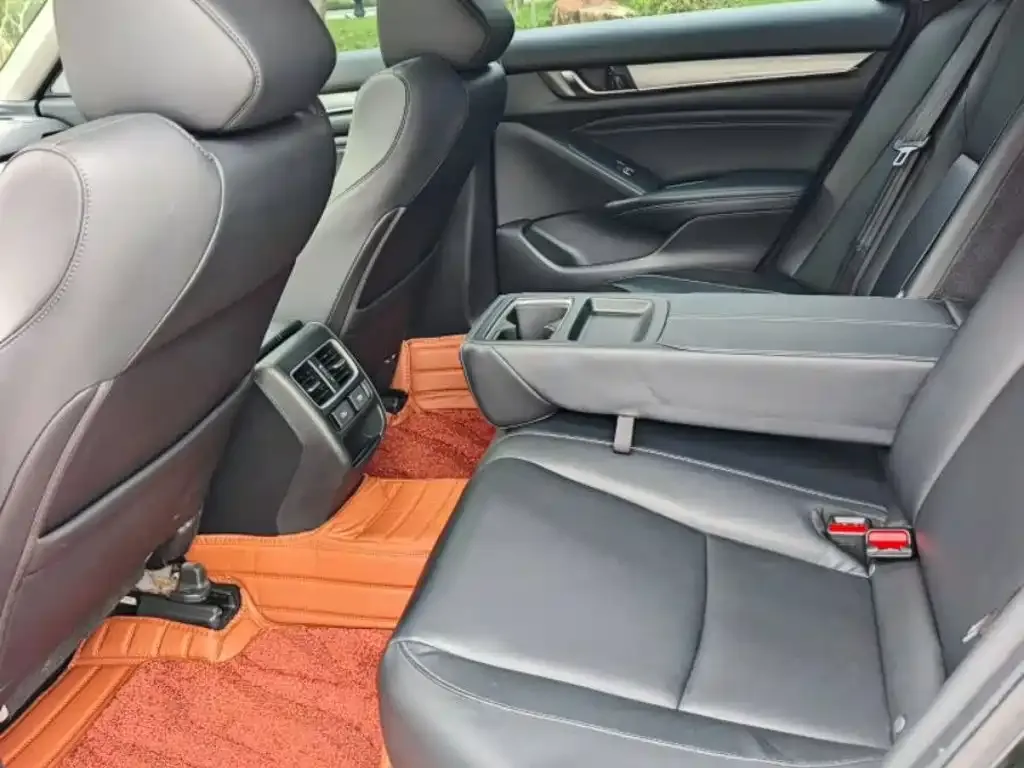 Honda Accord — фото 2