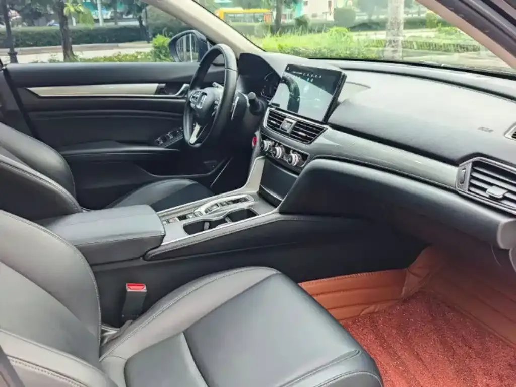 Honda Accord — фото 5