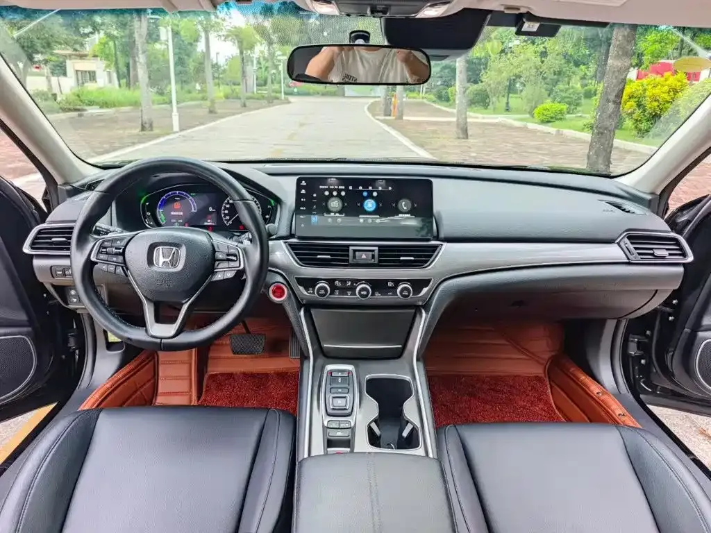 Honda Accord — фото 3