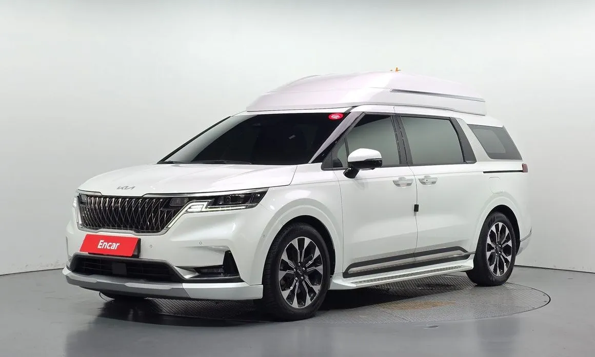 Kia Carnival — фото 1