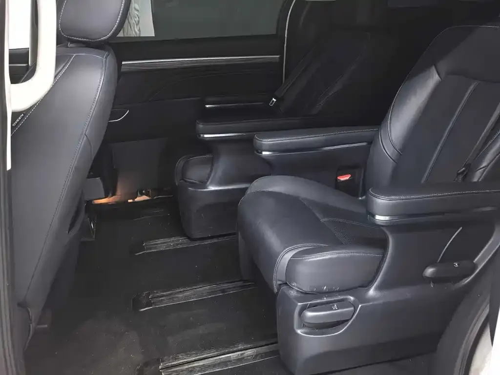 GAC Motor Trumpchi M8 — фото 3