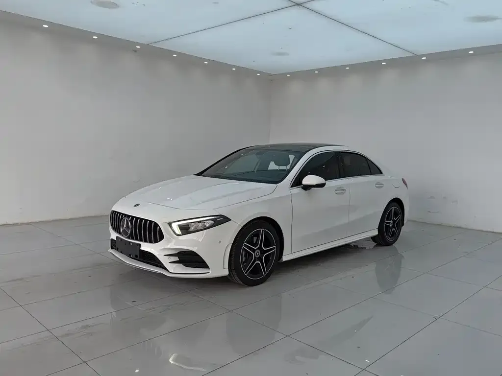 Mercedes-Benz A-Class — фото 1