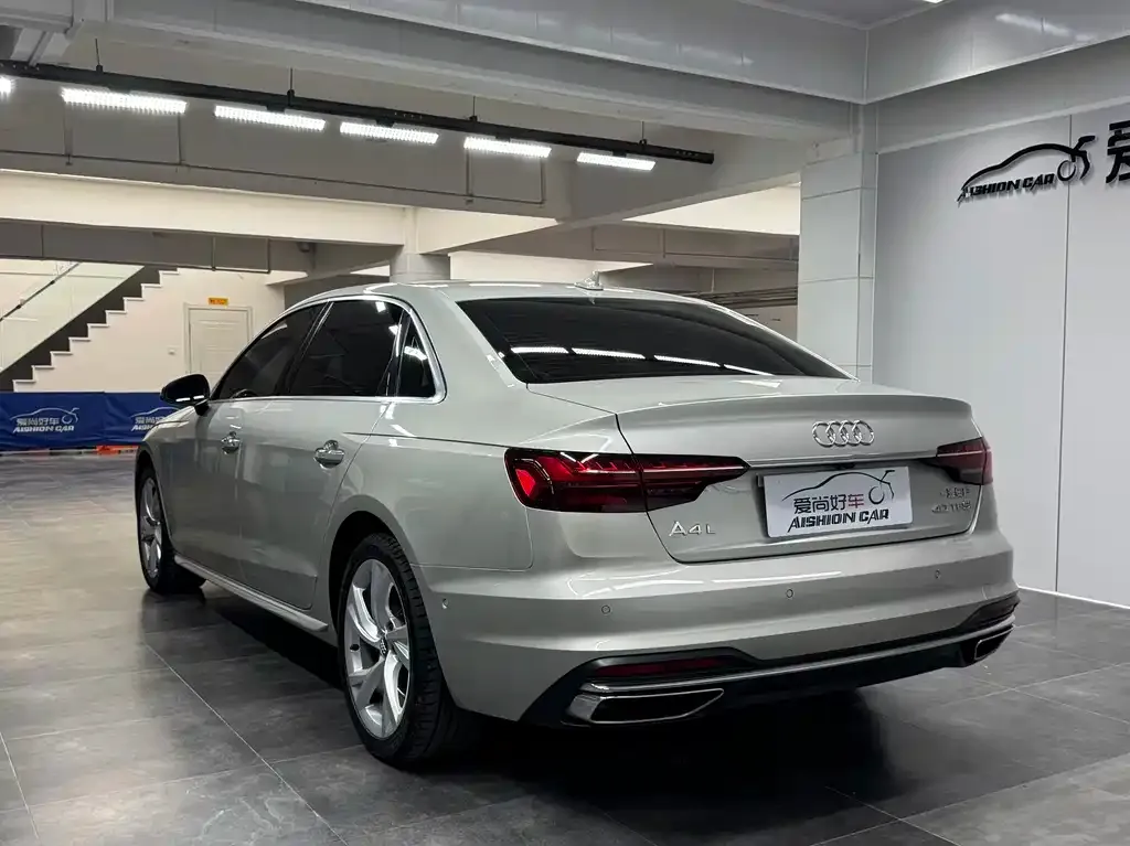 Audi A4L — фото 5