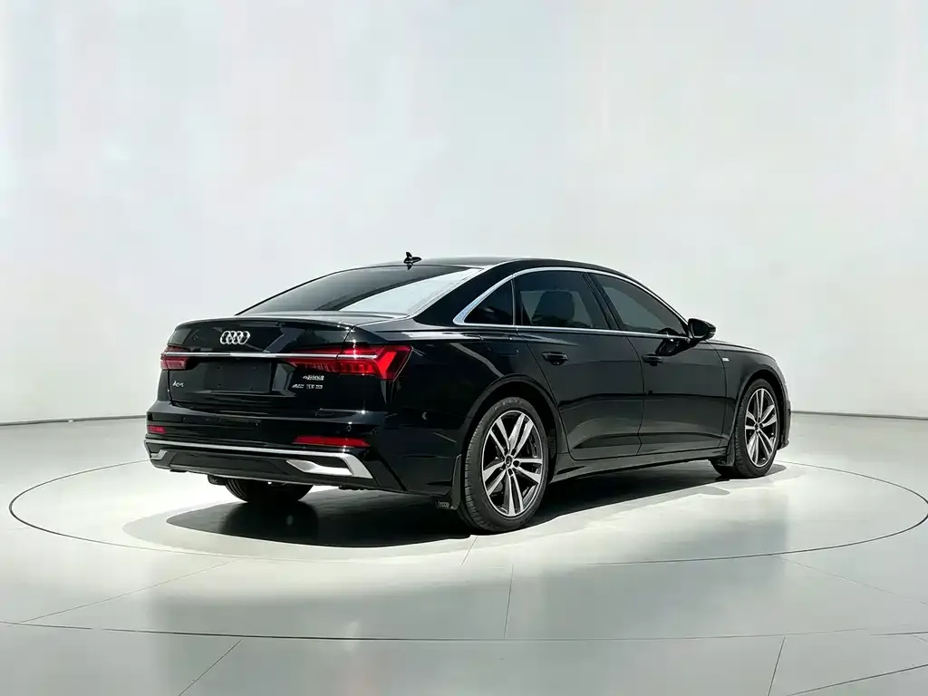 Audi A6L — фото 7