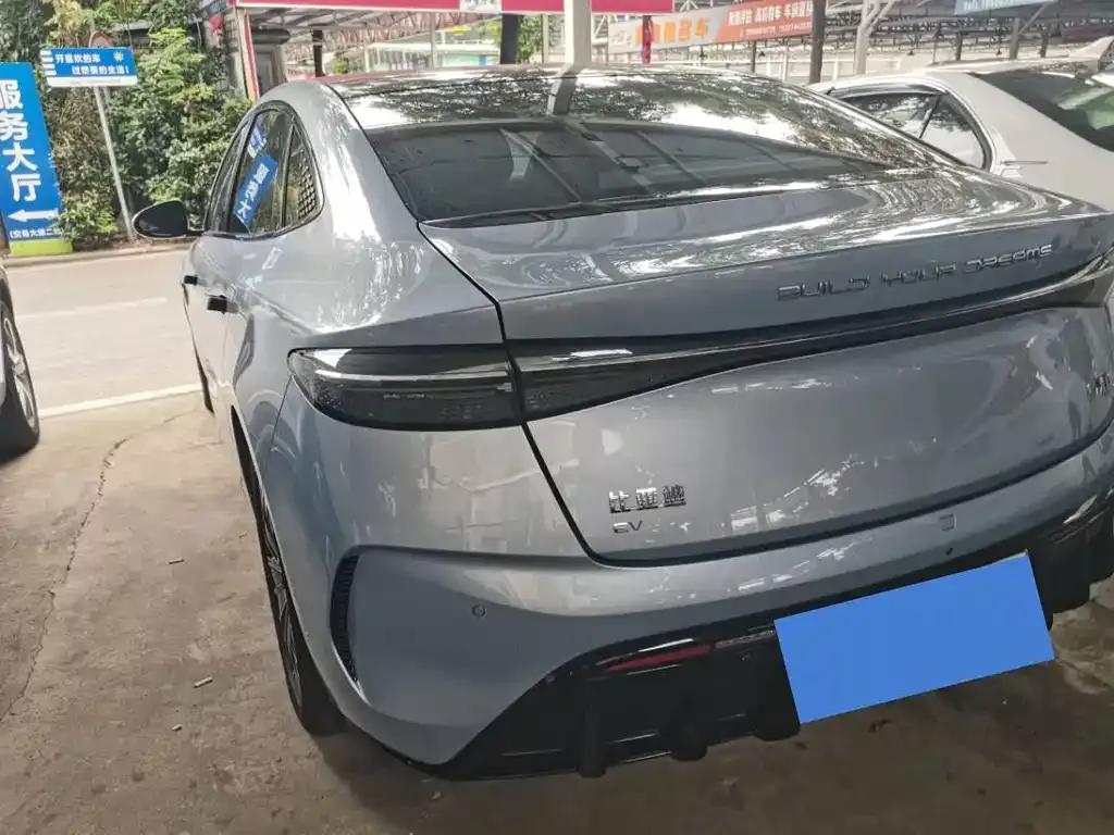 BYD Seal — фото 6