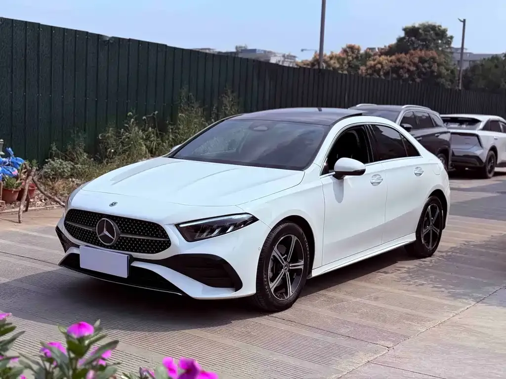 Mercedes-Benz A-Class — фото 1