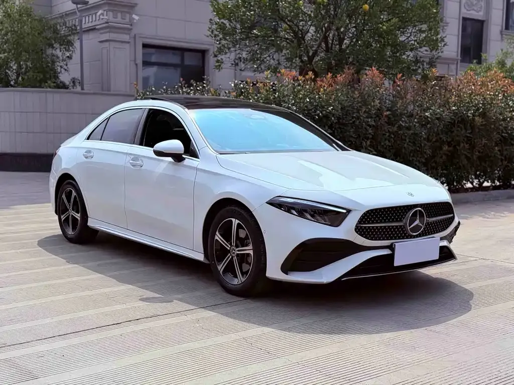 Mercedes-Benz A-Class — фото 9