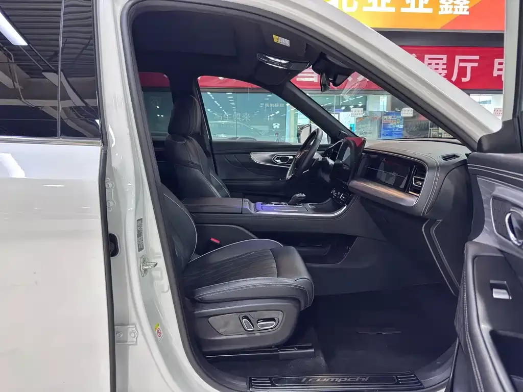 GAC Motor Trumpchi GS8 — фото 9