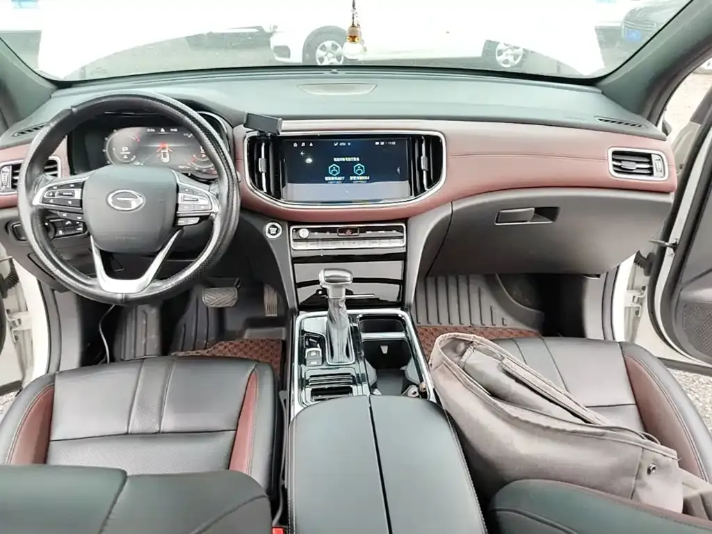 GAC Motor Trumpchi GS8 — фото 2