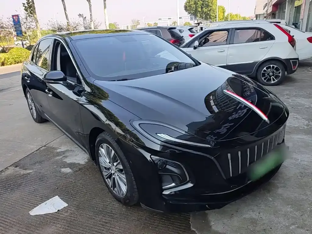 Hongqi E-QM5 — фото 9