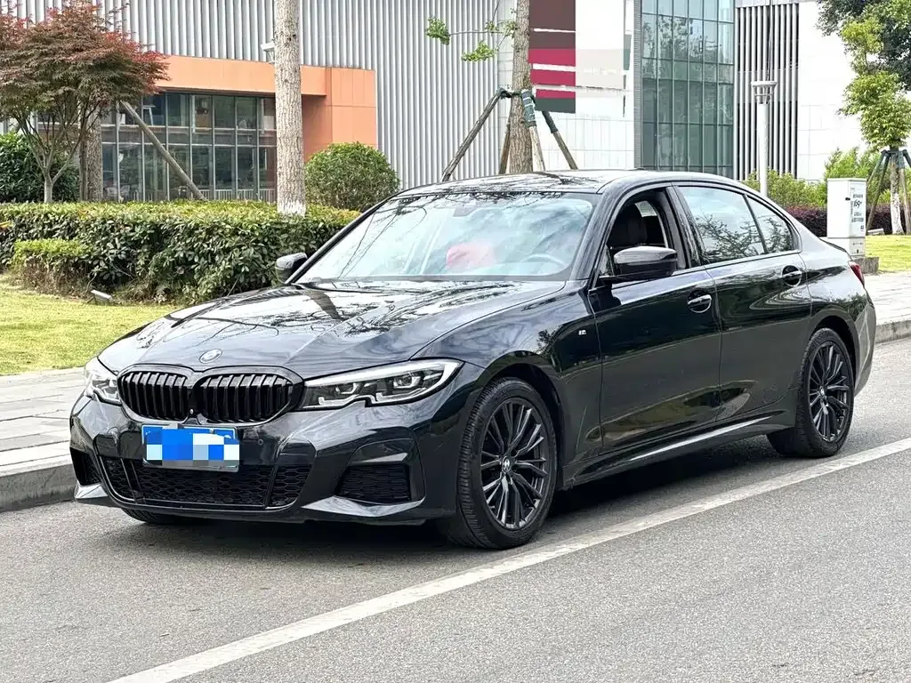 BMW 3 Series — фото 1