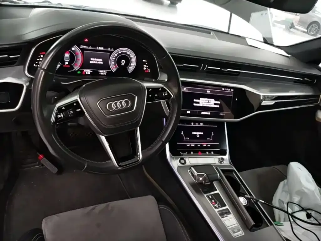 Audi A6L — фото 6