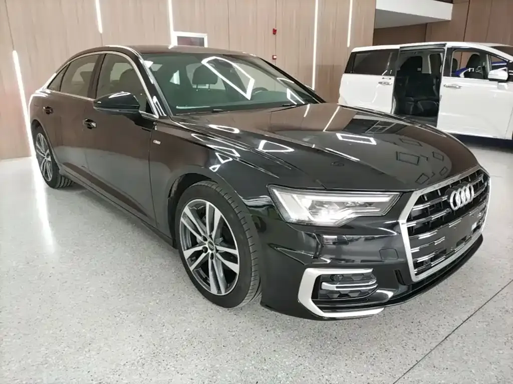 Audi A6L — фото 8