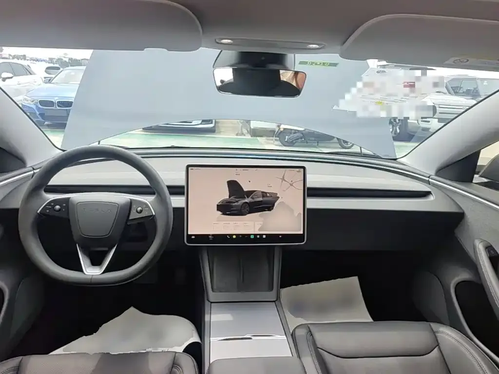 Tesla Model 3 — фото 2
