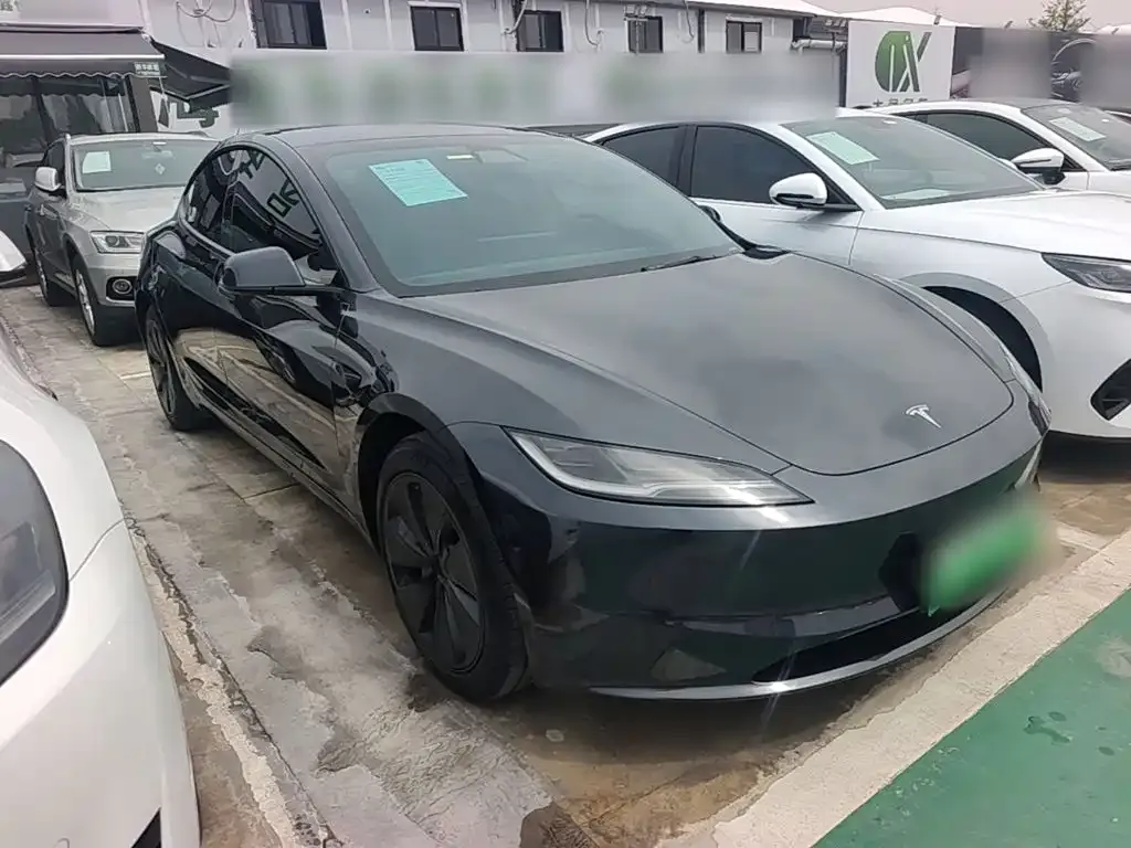 Tesla Model 3 — фото 6