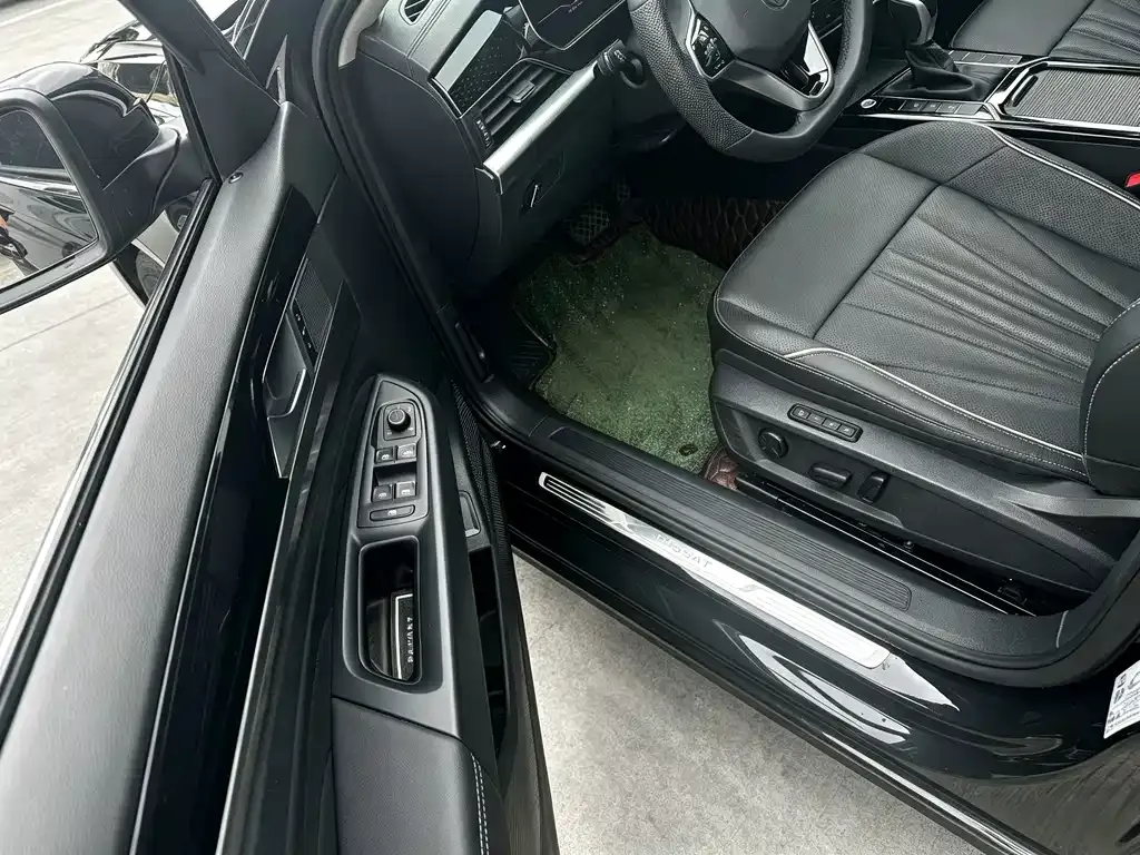 Volkswagen Passat — фото 9