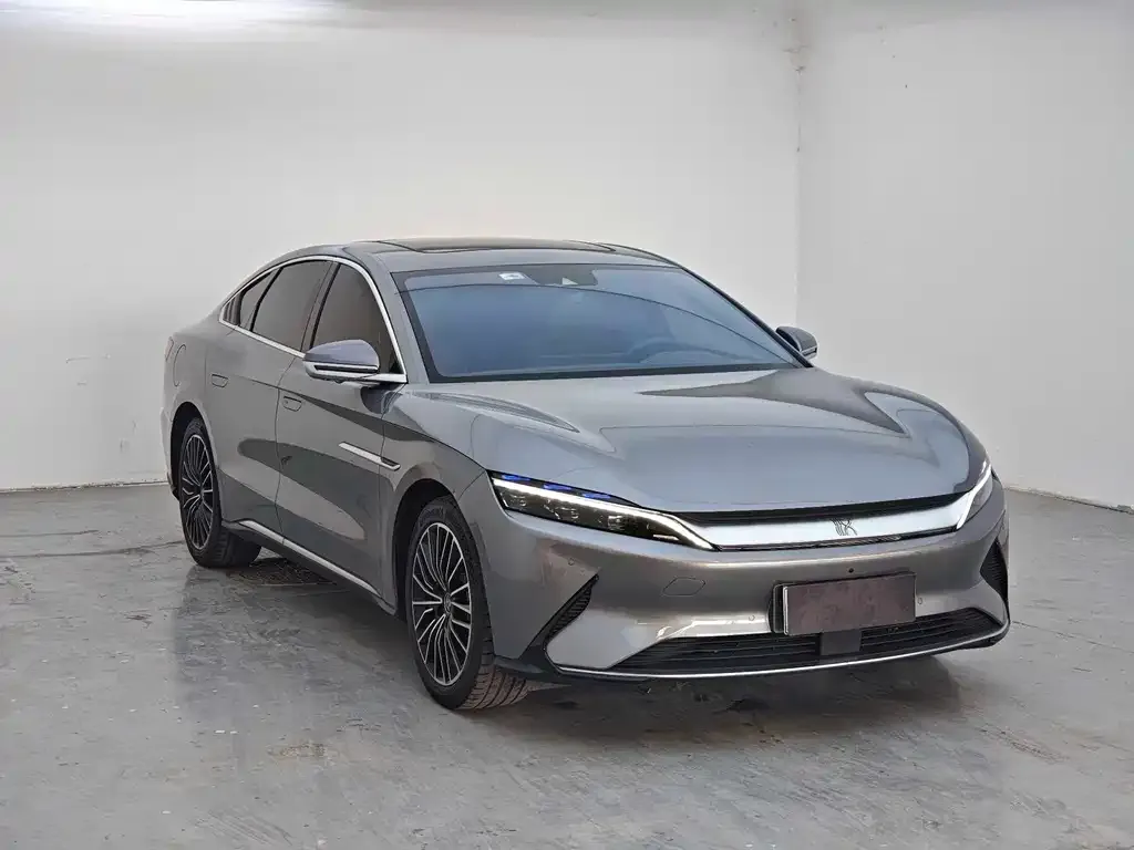 BYD Han — фото 4