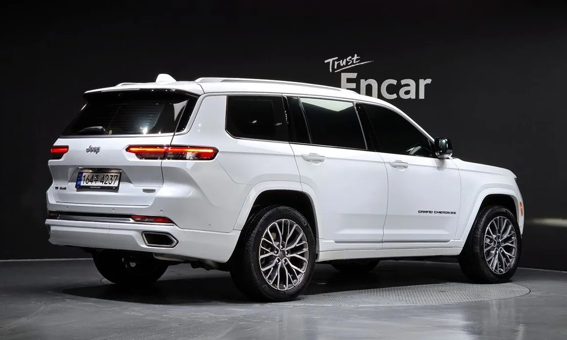 Jeep Cherokee — фото 5