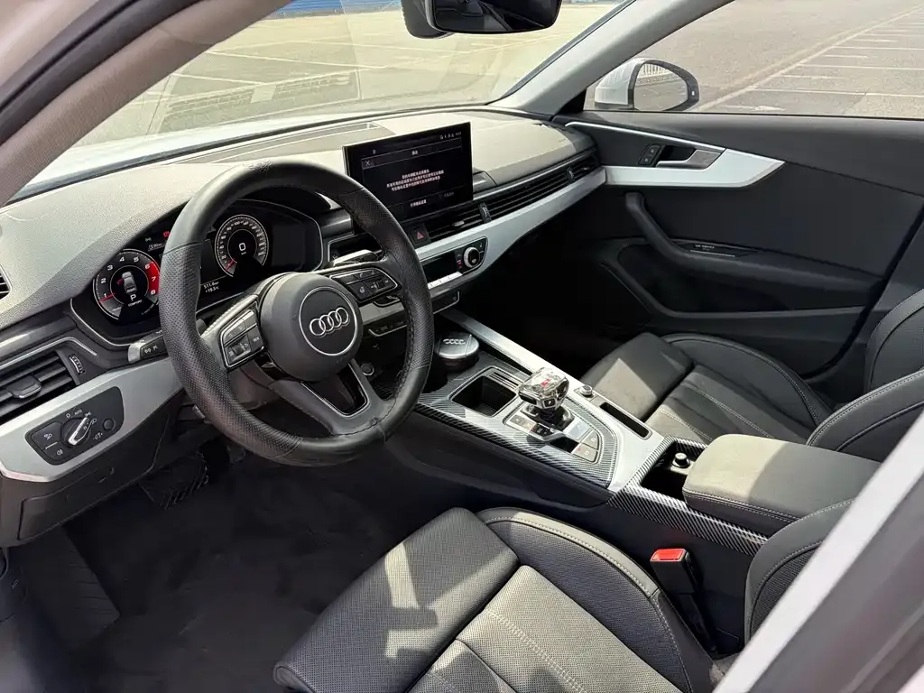 Audi A4L — фото 2