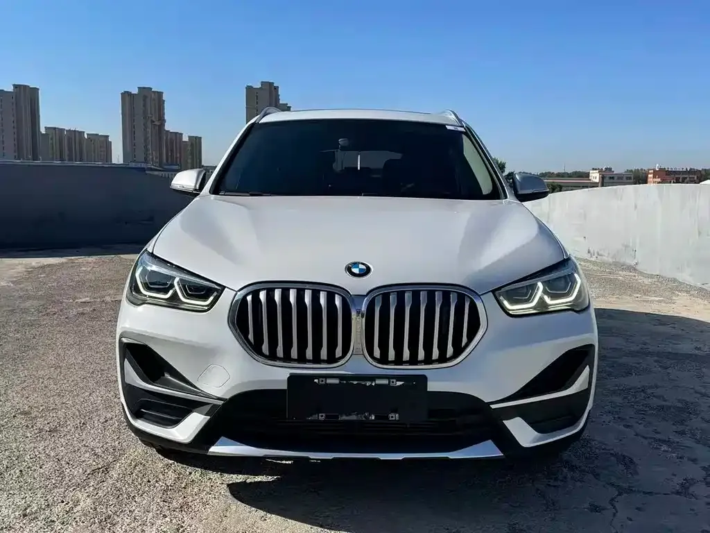 BMW X1 — фото 10