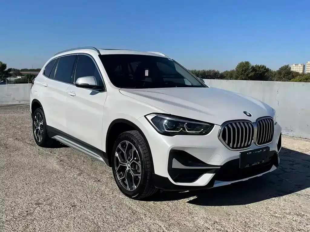 BMW X1 — фото 9