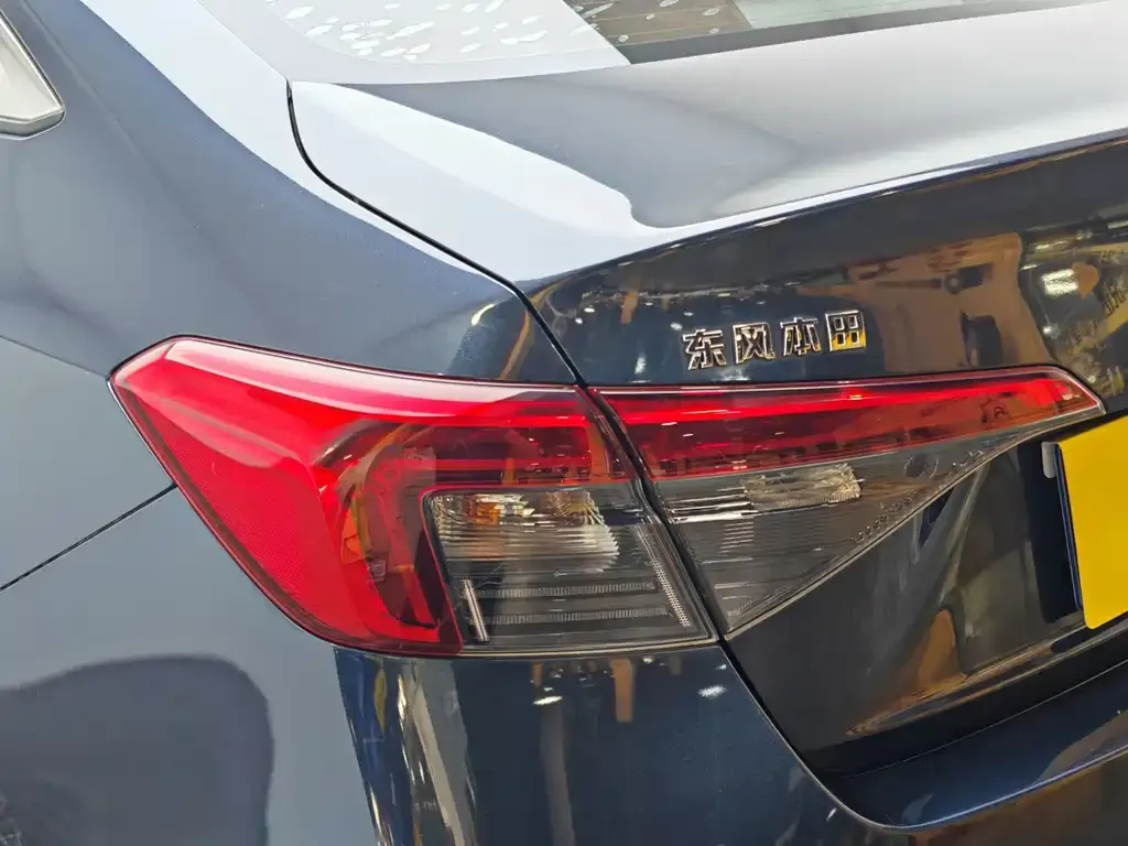 Honda Civic — фото 8