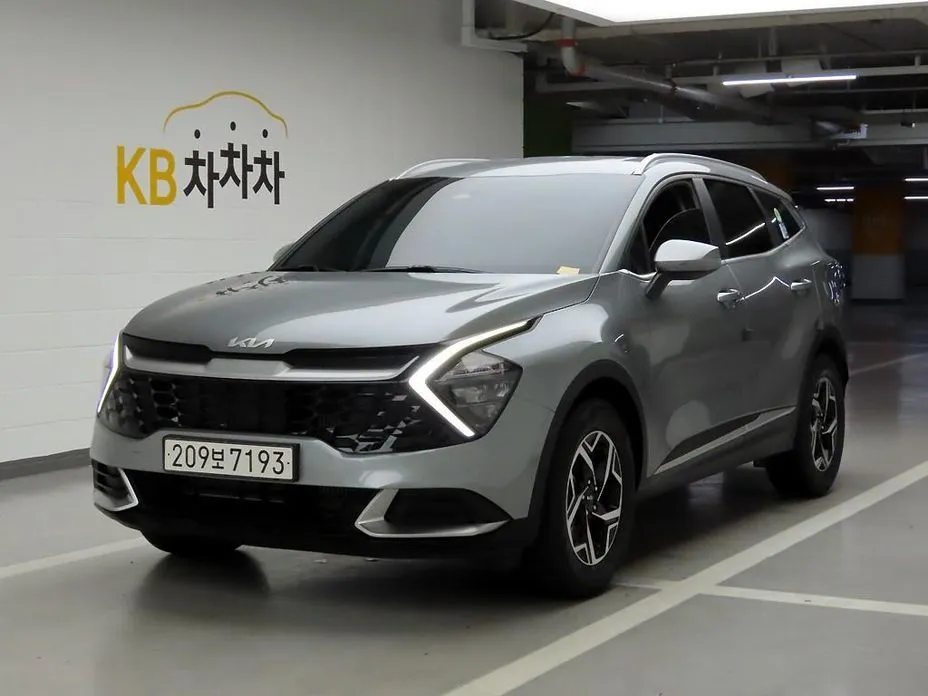 Kia Sportage — фото 1