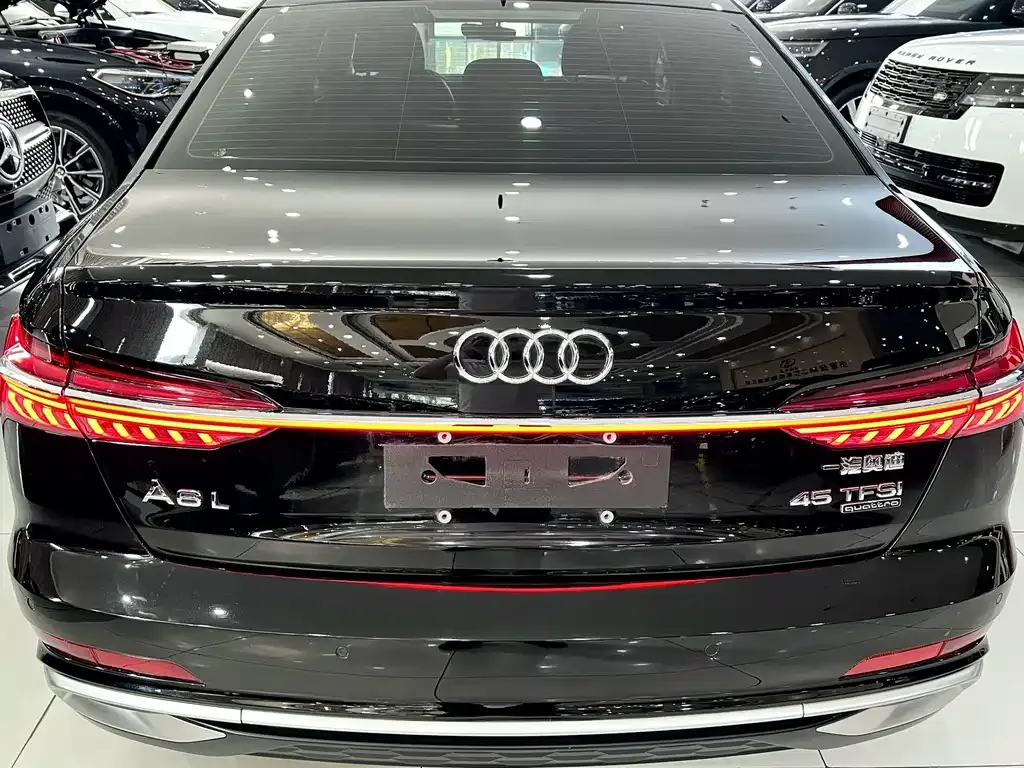Audi A6L — фото 10