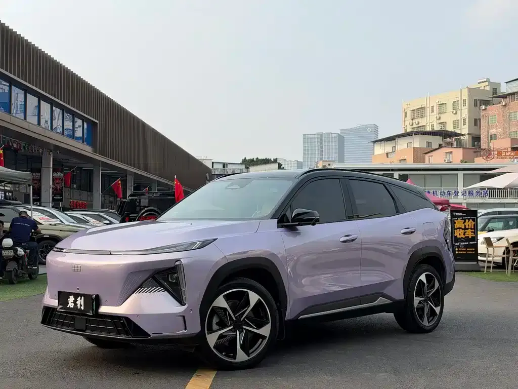 Geely Galaxy L7 — фото 1