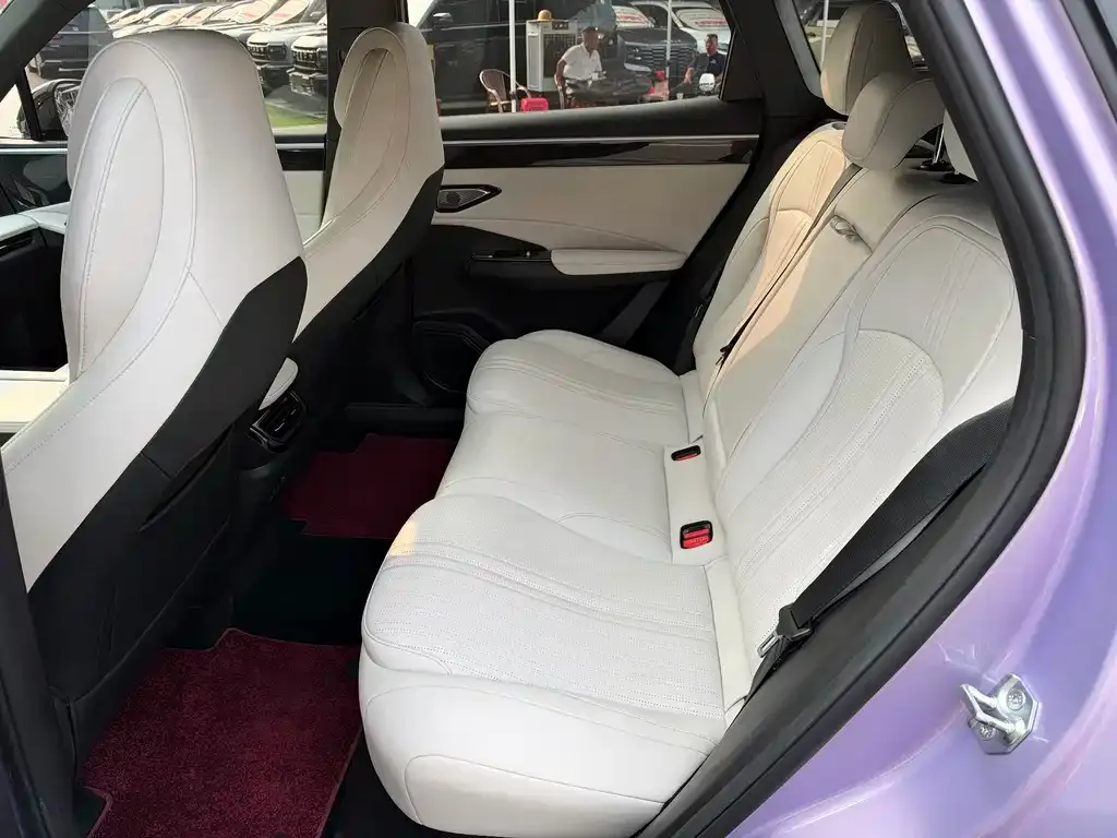 Geely Galaxy L7 — фото 2