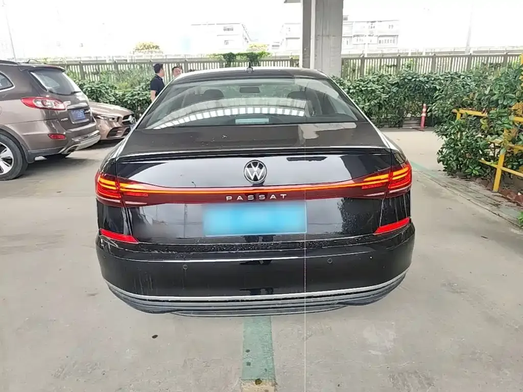 Volkswagen Passat — фото 2