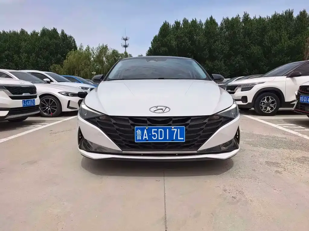 Hyundai Elantra — фото 9