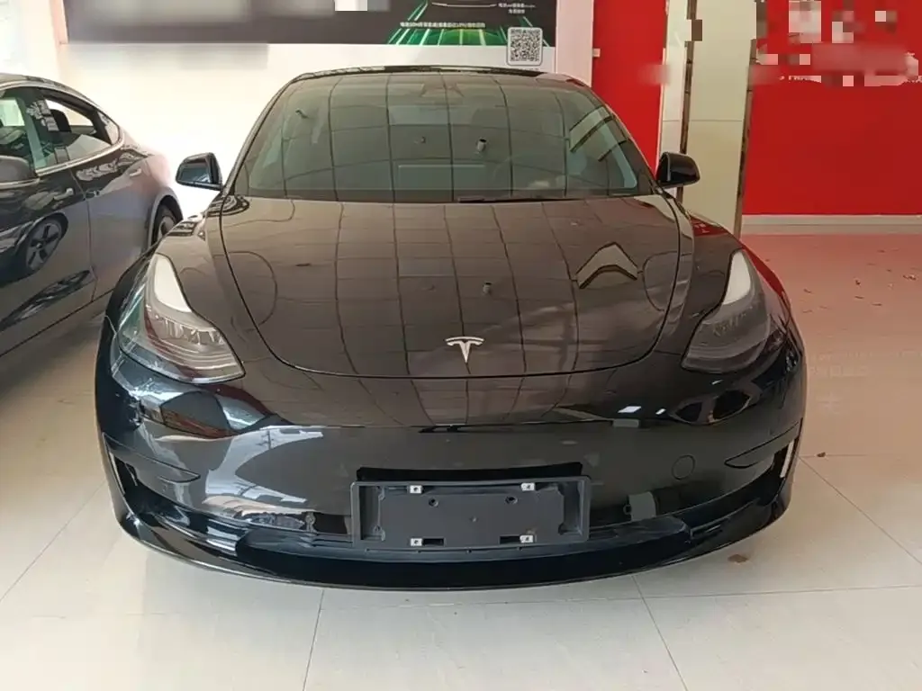 Tesla Model 3 — фото 6