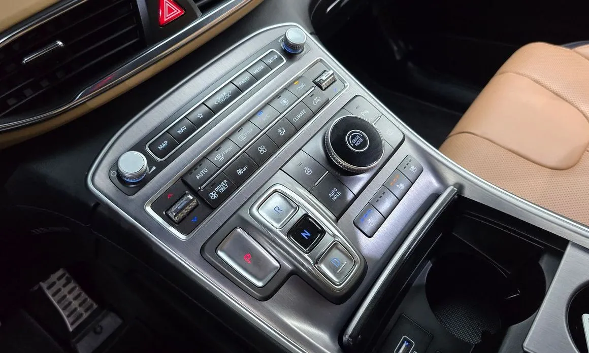 Hyundai Santafe — фото 8