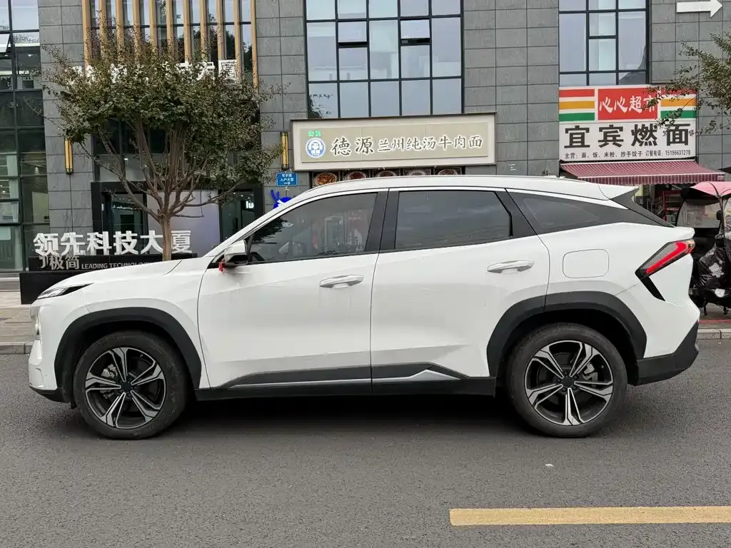 Geely Galaxy L7 — фото 4
