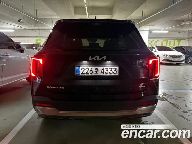 Kia Sorento — фото 6
