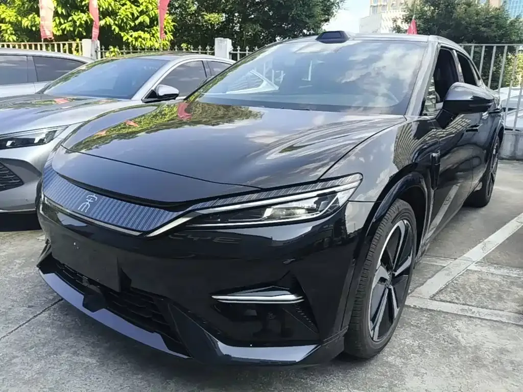 BYD L EV — фото 10