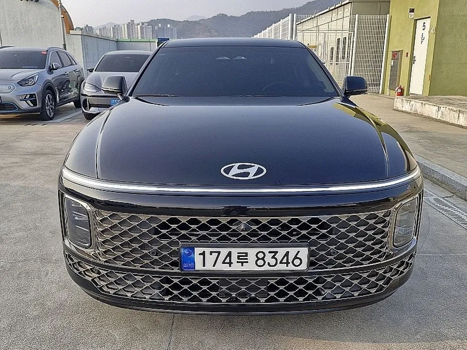 Hyundai Grandeur — фото 1