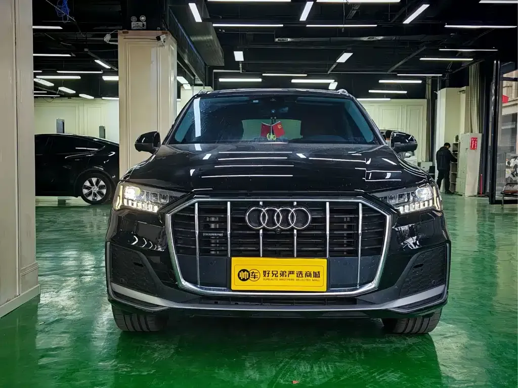 Audi Q7 — фото 7
