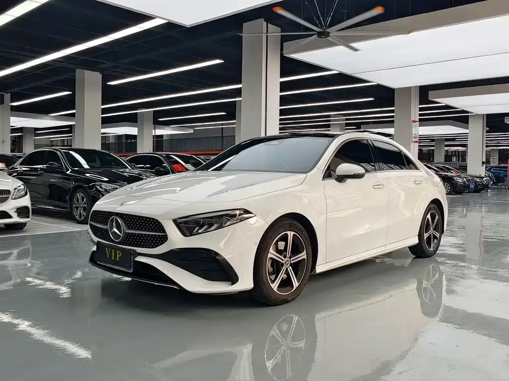 Mercedes-Benz A-Class — фото 1